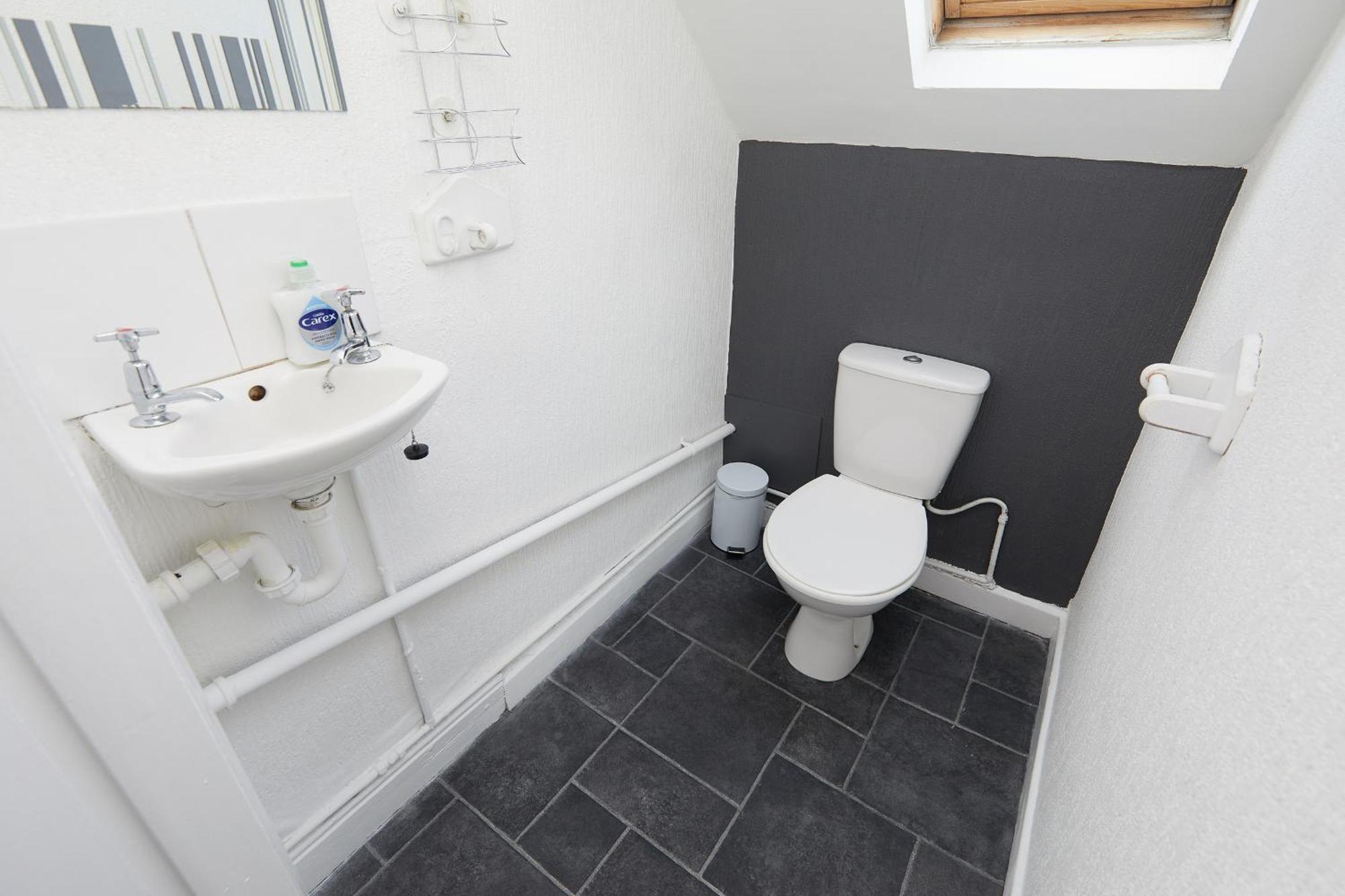 Your Sheffield Stays - Spacious 5 Bedroom House 客房 照片